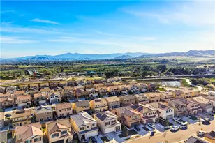 8476 Perada, Jurupa Valley, CA 92509 - Photo 35