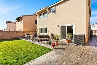 8476 Perada, Jurupa Valley, CA 92509 - Photo 31