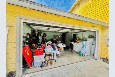 812 E 8th Street, Long Beach, CA 90813 - Photo 23