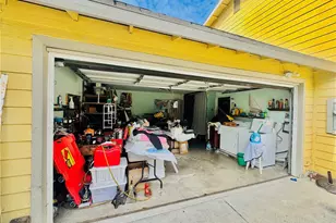 812 E 8th St, Long Beach, CA 90813 - Photo 23