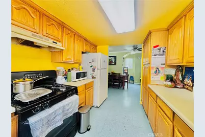 812 E 8th Street, Long Beach, CA 90813 - Photo 15