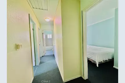 812 E 8th Street, Long Beach, CA 90813 - Photo 31