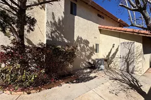 4546 Grandview Dr, Palmdale, CA 93551 - Photo 43