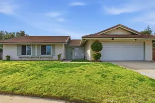 15 Naomi, Redlands, CA 92374 - Photo 3