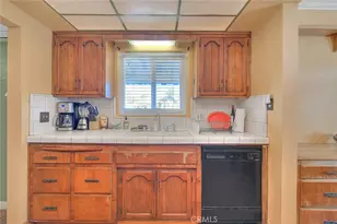 670 Burdick, Pomona, CA 91768 - Photo 7