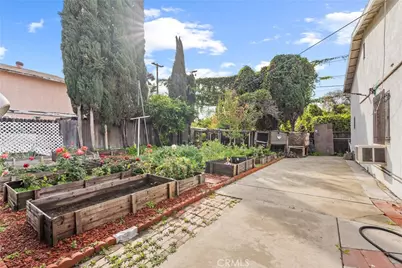 484 Philadelphia, Pomona, CA 91766 - Photo 11