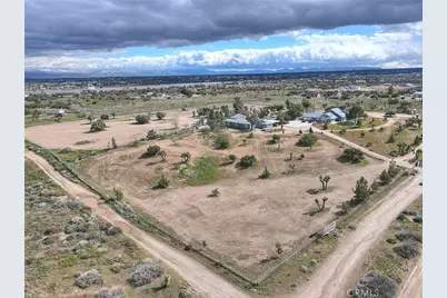 8529 Nielson, Phelan, CA 92371 - Photo 5