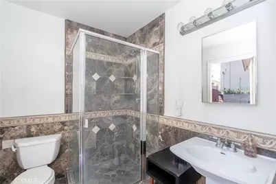 3960 Brighton, Los Angeles, CA 90062 - Photo 11