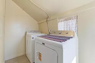 708 S Eastern Ave, Los Angeles, CA 90022 - Photo 21