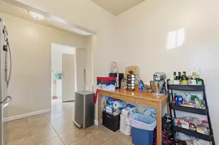 708 S Eastern Ave, Los Angeles, CA 90022 - Photo 17