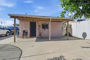 708 S Eastern Ave, Los Angeles, CA 90022 - Photo 51