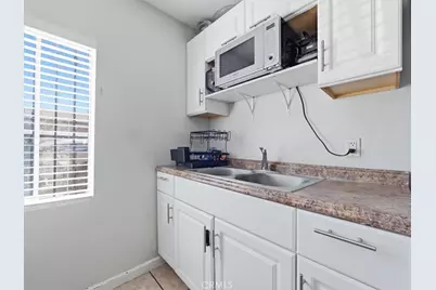 708 S Eastern Avenue, Los Angeles, CA 90022 - Photo 43