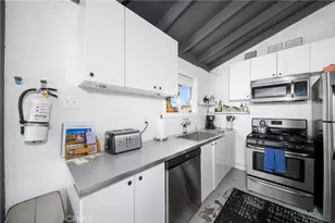 6443 Valley View St, Joshua Tree, CA 92252 - Photo 11