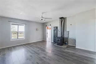 47631 Valley Center, Newberry Springs, CA 92365 - Photo 11