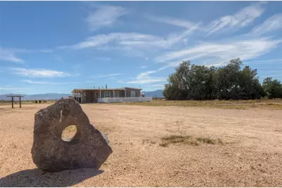 47631 Valley Center, Newberry Springs, CA 92365 - Photo 5