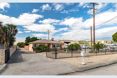 10180 Redwood, Fontana, CA 92335 - Photo 5