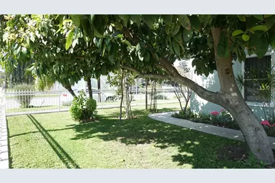 1223 S Plum Avenue, Ontario, CA 91761 - Photo 17