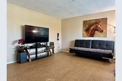 18143 Kalin Ranch, Victorville, CA 92395 - Photo 9