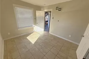 150 E 70th St, Los Angeles, CA 90003 - Photo 5