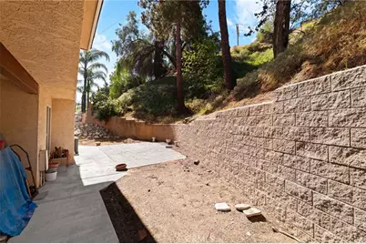 1677 Laurelwood Avenue, Colton, CA 92324 - Photo 43