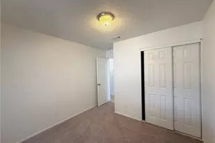807 E Etiwanda Ave, Rialto, CA 92376 - Photo 17