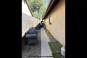 918 Ivy St, Hemet, CA 92545 - Photo 5