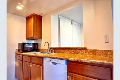 1110 W Blaine #102, Riverside, CA 92507 - Photo 15