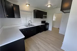 8712 S 11th Ave, Inglewood, CA 90305 - Photo 7