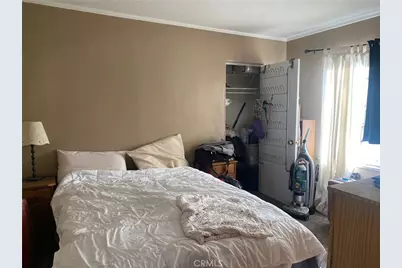 8725 S Denker, Los Angeles, CA 90047 - Photo 5