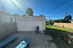 8725 S Denker, Los Angeles, CA 90047 - Photo 15