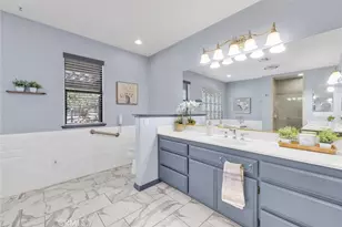 7854 Oak Hills Rd, Oak Hills, CA 92344 - Photo 25