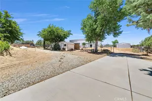 7854 Oak Hills Rd, Oak Hills, CA 92344 - Photo 47