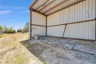7854 Oak Hills Rd, Oak Hills, CA 92344 - Photo 55