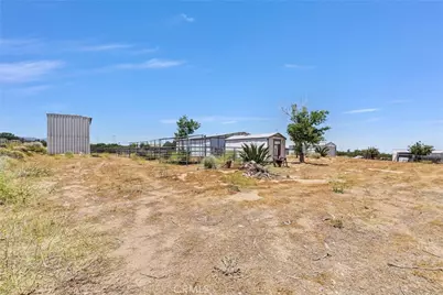 7854 Oak Hills Rd, Oak Hills, CA 92344 - Photo 61