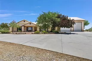 7854 Oak Hills Rd, Oak Hills, CA 92344 - Photo 5