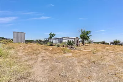 7854 Oak Hills Rd, Oak Hills, CA 92344 - Photo 61
