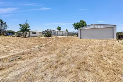7854 Oak Hills Rd, Oak Hills, CA 92344 - Photo 49