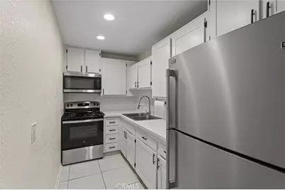 575 N Villa Court #111, Palm Springs, CA 92262 - Photo 9