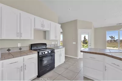 12865 Barbet Road, Phelan, CA 92371 - Photo 11