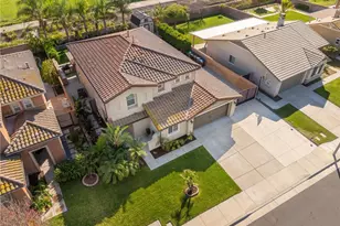 14403 Redwood Valley Rd, Eastvale, CA 92880 - Photo 27