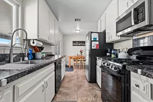 13020 Ojai Rd, Apple Valley, CA 92308 - Photo 11