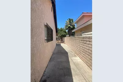 333 West Grand Avenue, Pomona, CA 91766 - Photo 35