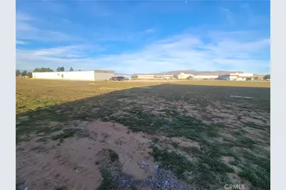 1 Malaki, Apple Valley, CA 92308 - Photo 5