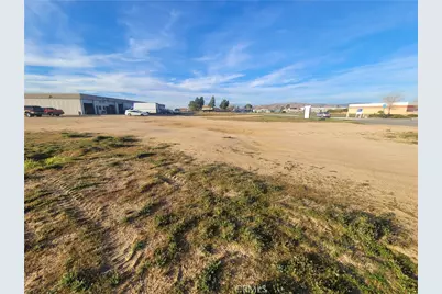 1 Malaki, Apple Valley, CA 92308 - Photo 3