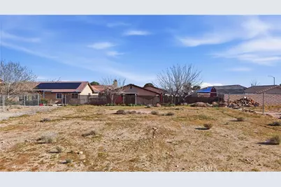 14758 Bristol, Helendale, CA 92342 - Photo 11
