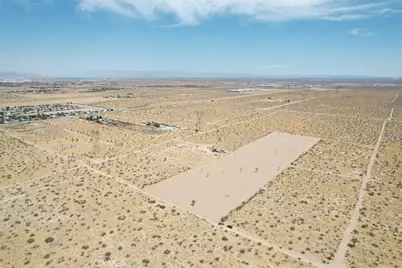 15 Auburn Avenue, Adelanto, CA 92301 - Photo 7