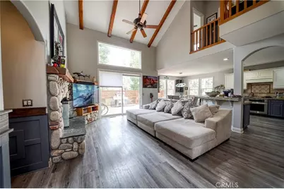 514 Pioneer, Lake Arrowhead, CA 92352 - Photo 3