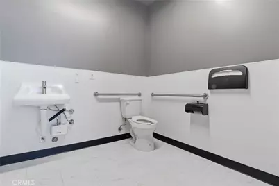 685 E Grand Boulevard #101, Corona, CA 92879 - Photo 11