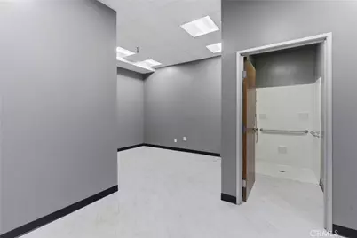 685 E Grand Boulevard #101, Corona, CA 92879 - Photo 25