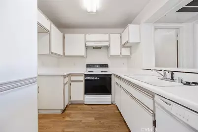 15000 Downey Avenue #355, Paramount, CA 90723 - Photo 11